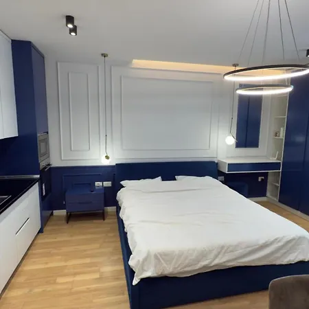 Apartment 21 *
